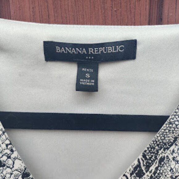 BANANA REPUBLIC | Snakeskin Fit-And-Flare Ruffle Hem Long Sleeve Mini Dress S - Picture 12 of 13